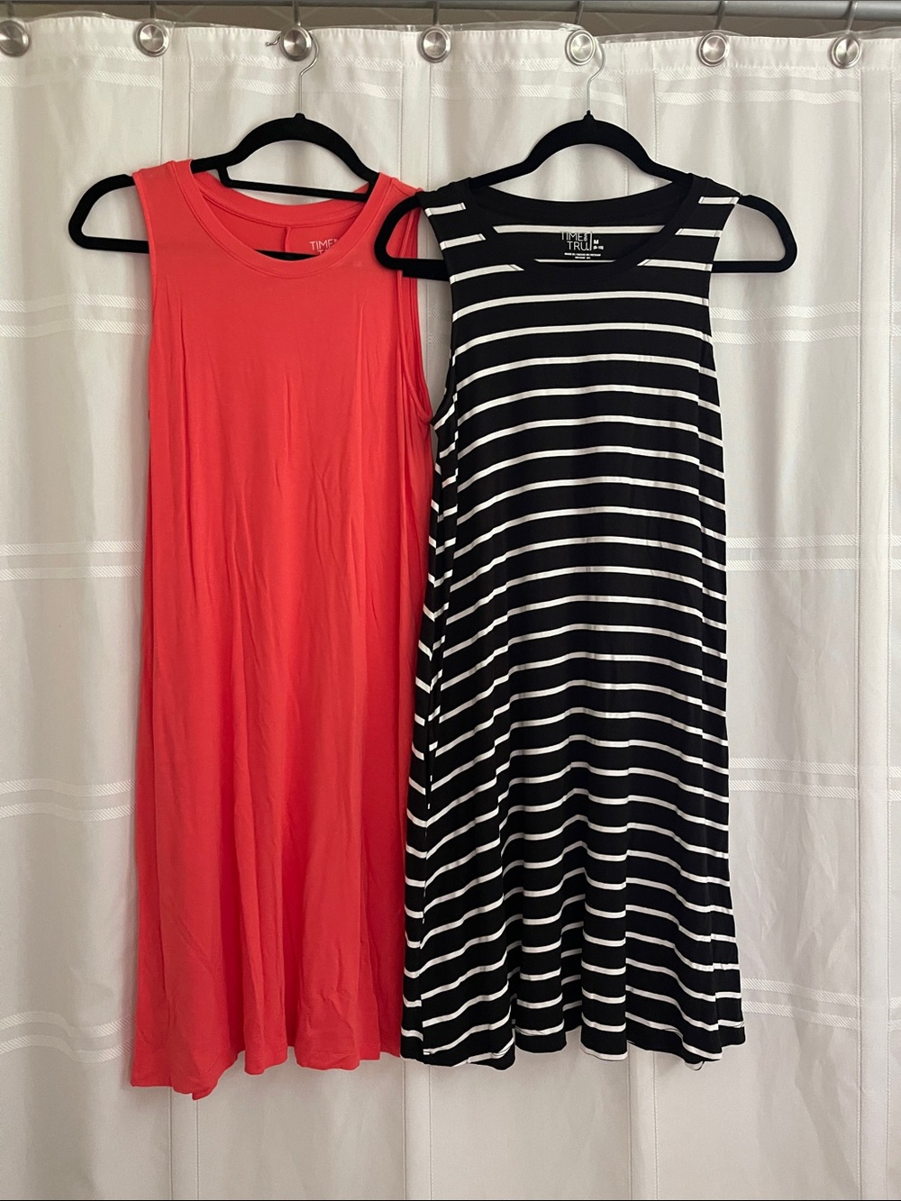 Time and Tru Coral-Red Sleeveless Midi Dress